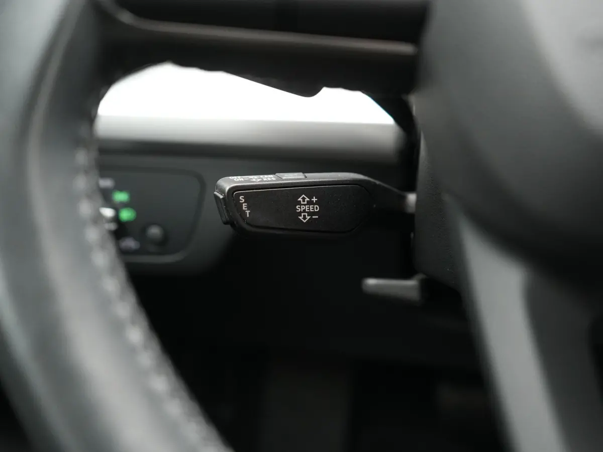 50 TFSI e Quattro S Line PHEV 300pk Dealer O.H. | Trekhaak Af Fabriek | Luchtvering | Alcantara Sportstoelen Verwarmd | Cruise Control | Navigatie Plus | DAB | LED Koplampen | 18"L.M | Plug 