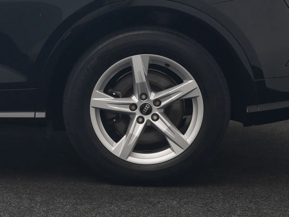 50 TFSI e Quattro S Line PHEV 300pk Dealer O.H. | Trekhaak Af Fabriek | Luchtvering | Alcantara Sportstoelen Verwarmd | Cruise Control | Navigatie Plus | DAB | LED Koplampen | 18"L.M | Plug 