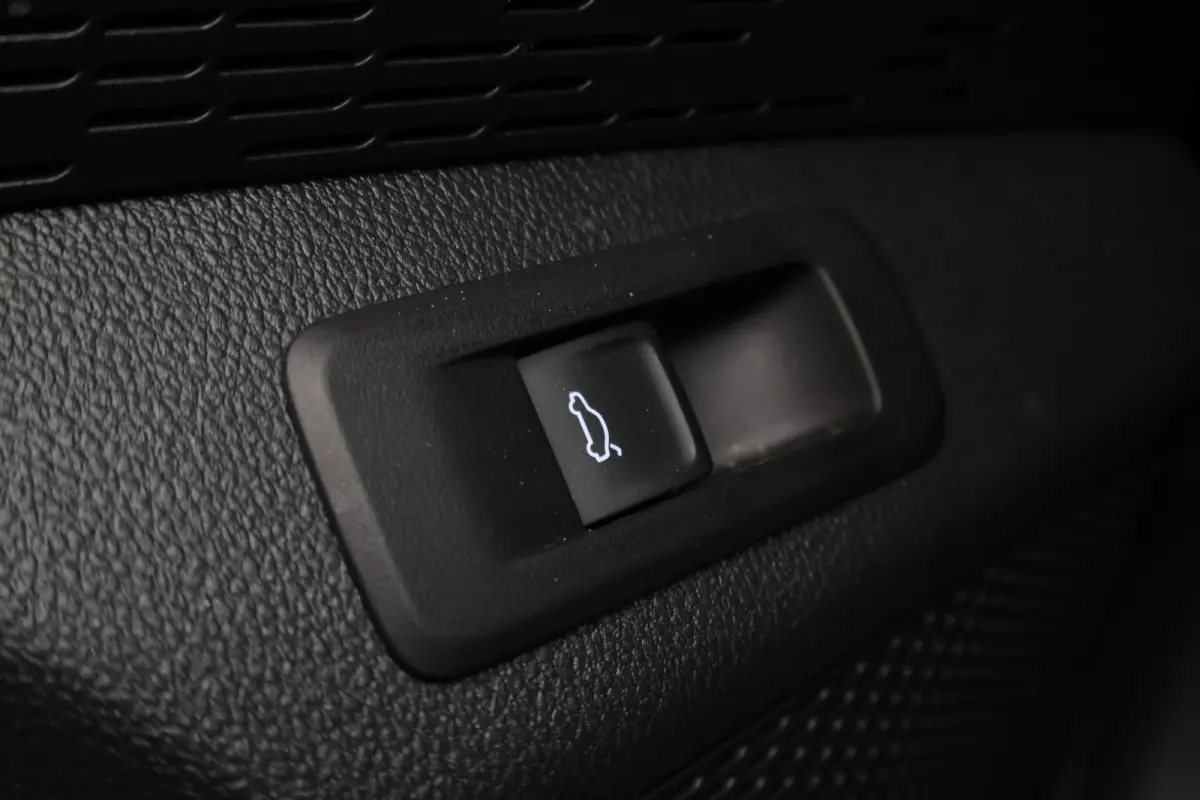 1.0 e-TSI DSG Business Edition Virtual Cockpit, Cruise, Apple Carplay, Rijstrooksensor, LED, DAB, PDC, 16''