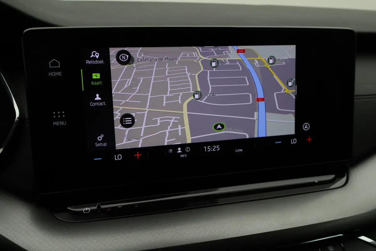 1.0 e-TSI DSG Business Edition Virtual Cockpit, Cruise, Apple Carplay, Rijstrooksensor, LED, DAB, PDC, 16''