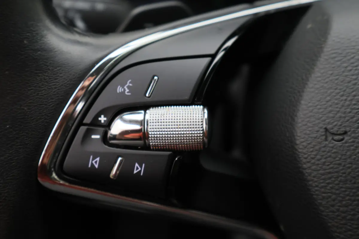 1.0 e-TSI DSG Business Edition Virtual Cockpit, Cruise, Apple Carplay, Rijstrooksensor, LED, DAB, PDC, 16''