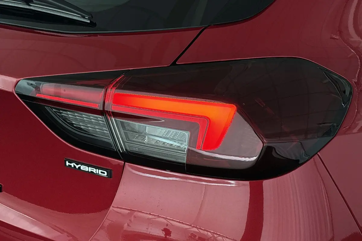 1.2 Turbo Hybrid GS Achteruitrijcamera 17" Apple CarPlay