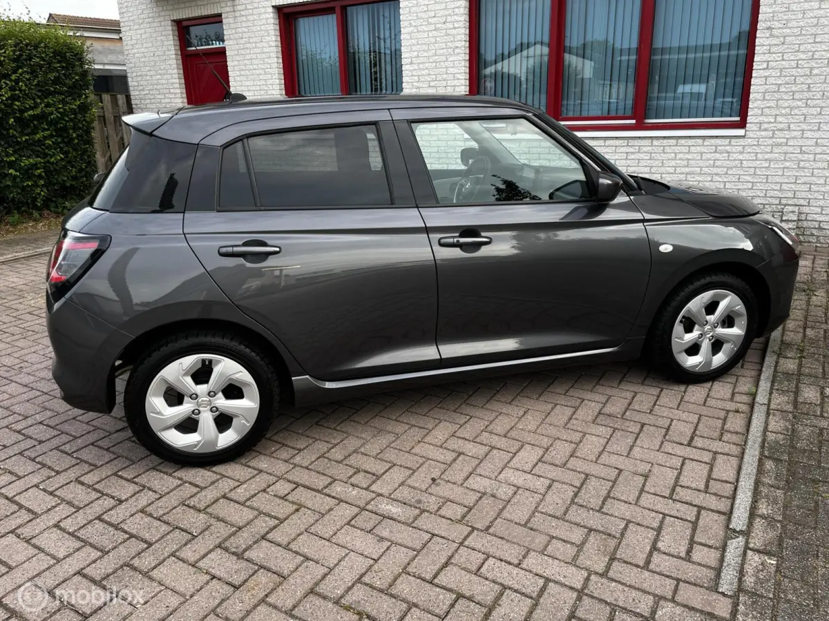 1.2i Smart Hybrid AUTOMAAT/NAVI/CAMERA