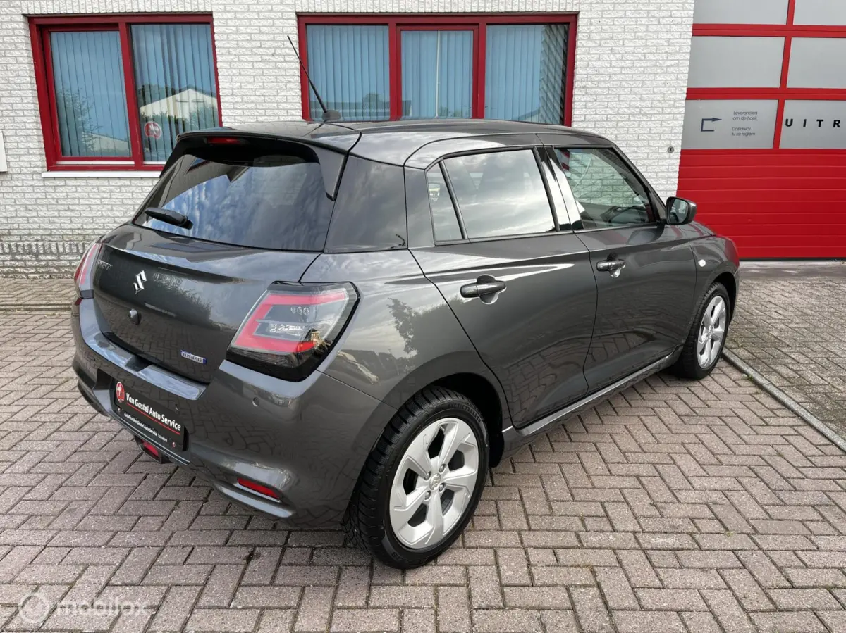 1.2i Smart Hybrid AUTOMAAT/NAVI/CAMERA