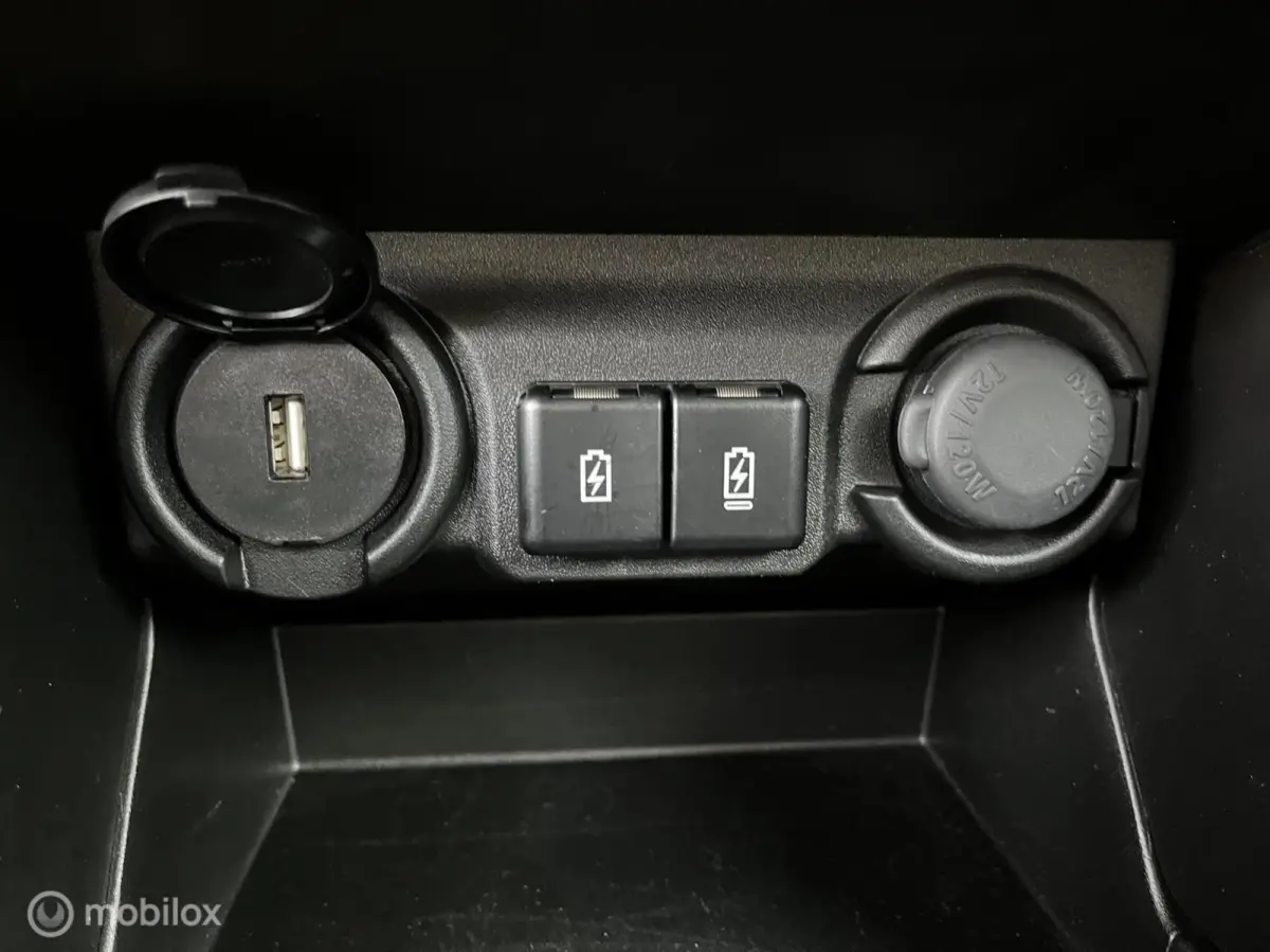1.2i Smart Hybrid AUTOMAAT/NAVI/CAMERA