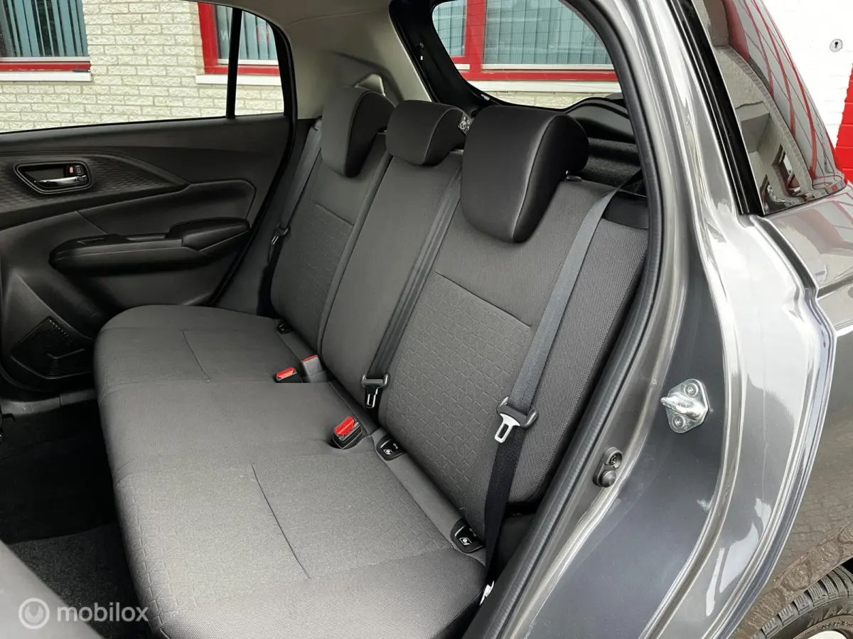1.2i Smart Hybrid AUTOMAAT/NAVI/CAMERA