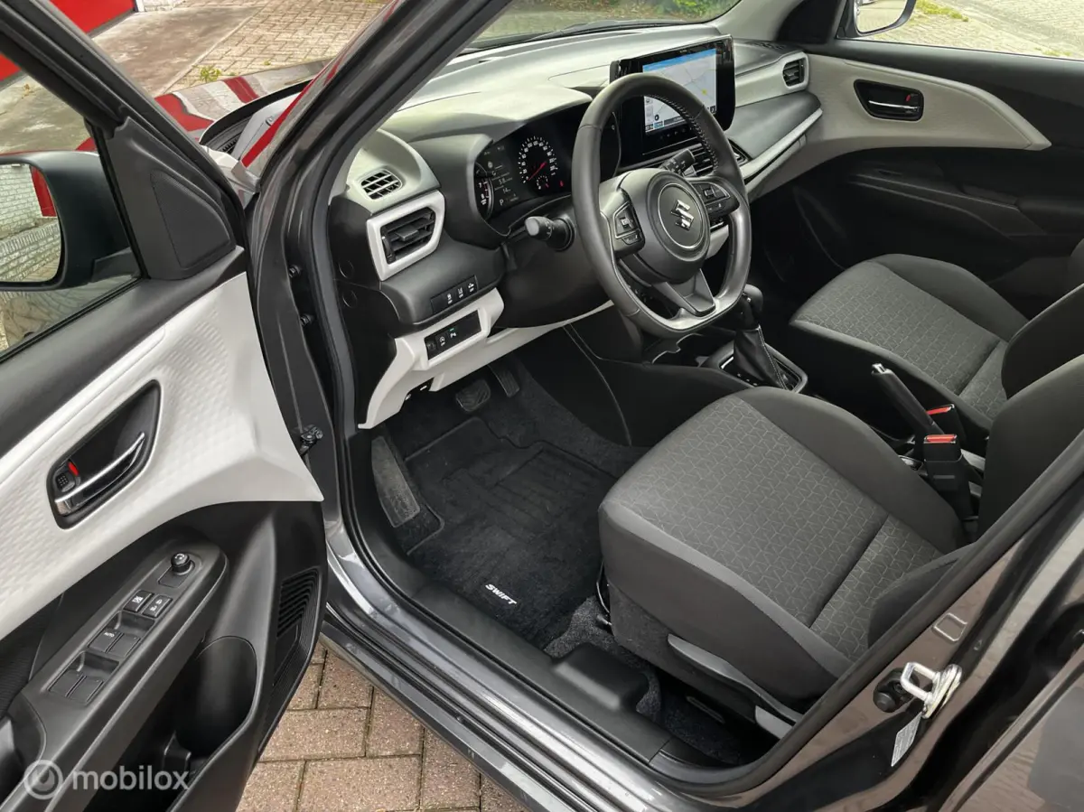 1.2i Smart Hybrid AUTOMAAT/NAVI/CAMERA