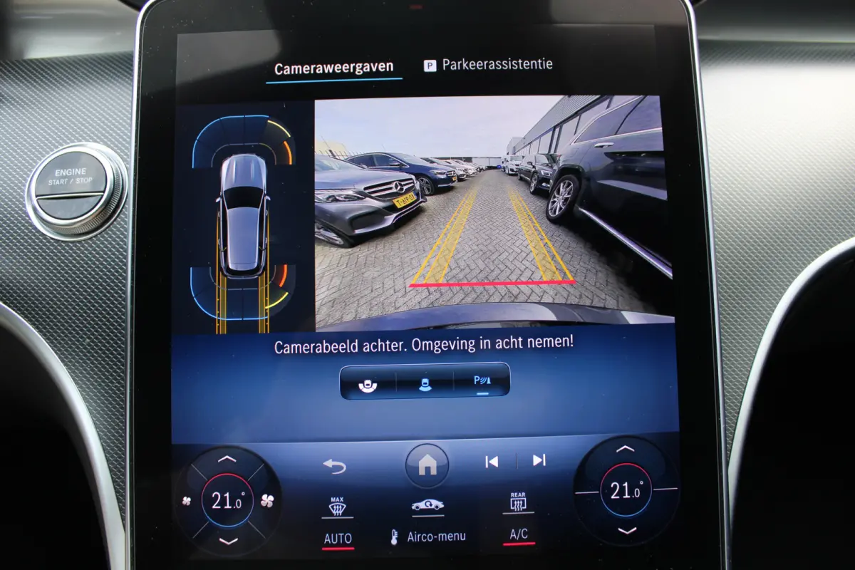 300e AMG Line NIGHT PAKKET DISTRONIC SFEER CARPLAY CAMERA MULTIBEAM 19''