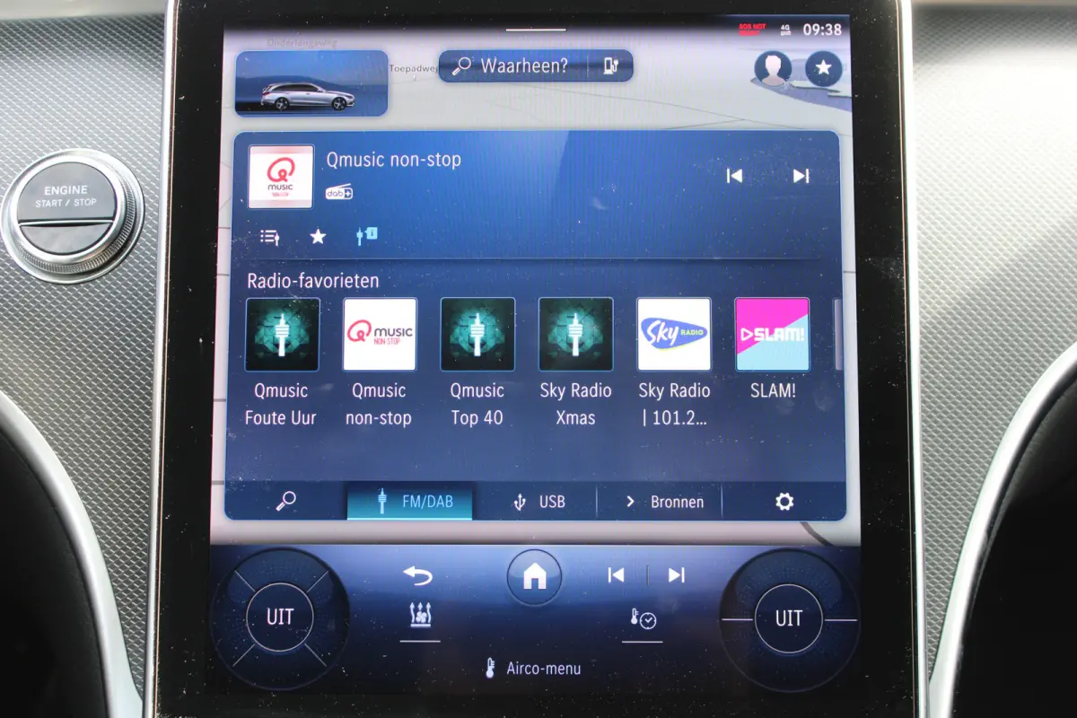300e AMG Line NIGHT PAKKET DISTRONIC SFEER CARPLAY CAMERA MULTIBEAM 19''