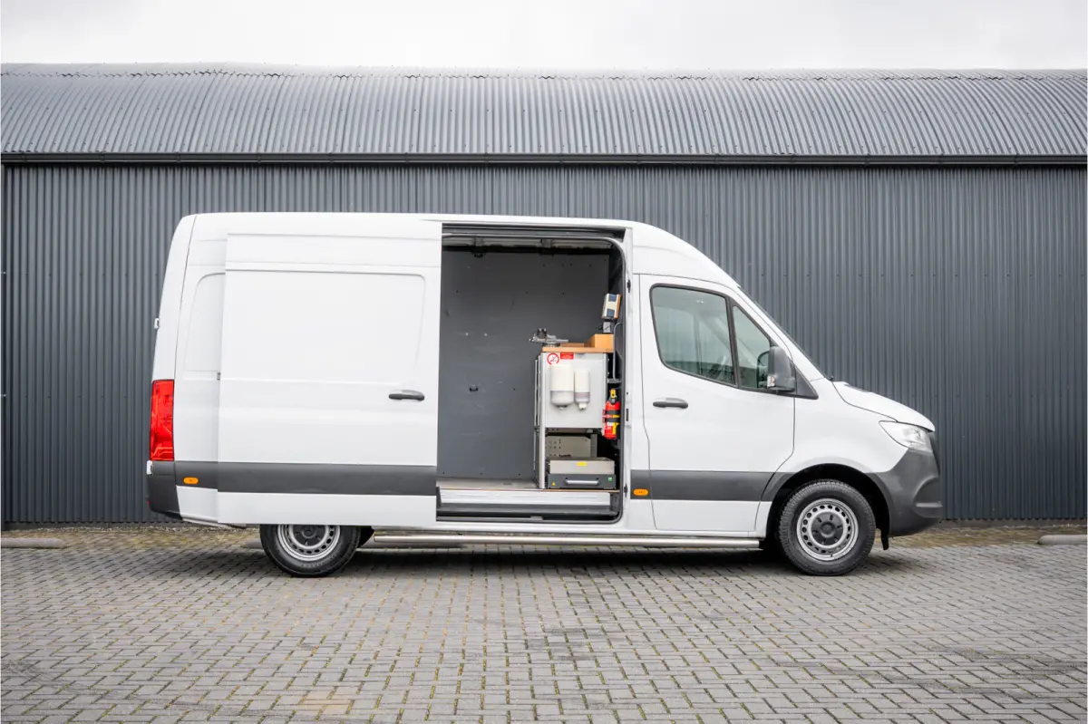 311 CDI RWD L2H2 | Volledig Ingericht | Mbux | Camera | Navi | Climatronic