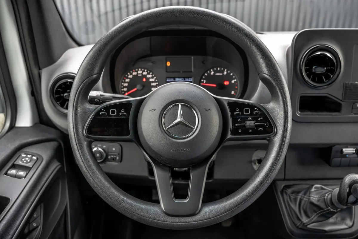 311 CDI RWD L2H2 | Volledig Ingericht | Mbux | Camera | Navi | Climatronic