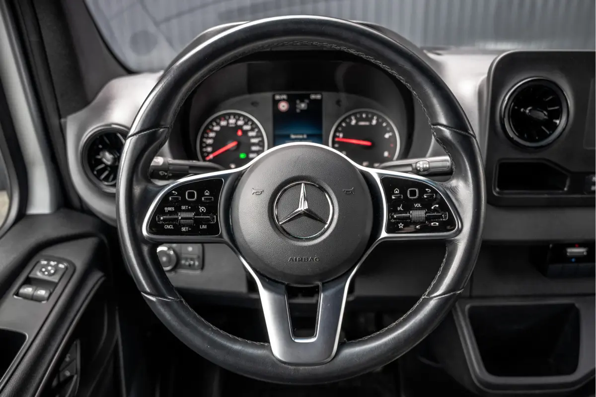 315 CDI RWD L3H2 | ZGAN | Automaat | 1e Eigenaar | Camera | Carplay | Cruise | Mbux | Climatronic