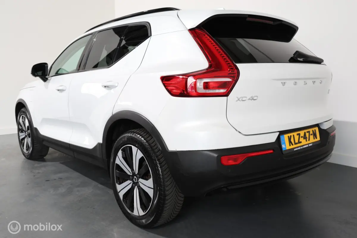 1.5 T4 Plug-in hybrid Plus Dark - Stoel/Stuurverwarming - 360 Camera - Carplay