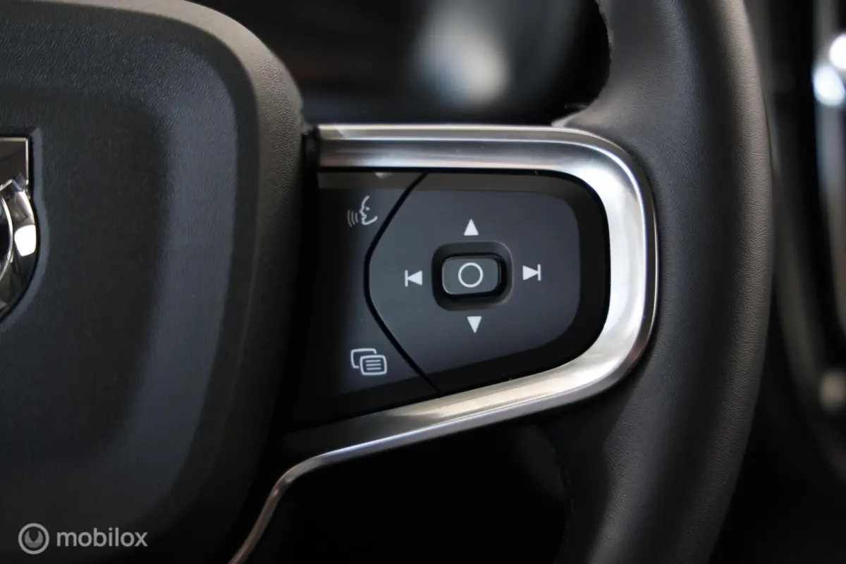 1.5 T4 Plug-in hybrid Plus Dark - Stoel/Stuurverwarming - 360 Camera - Carplay