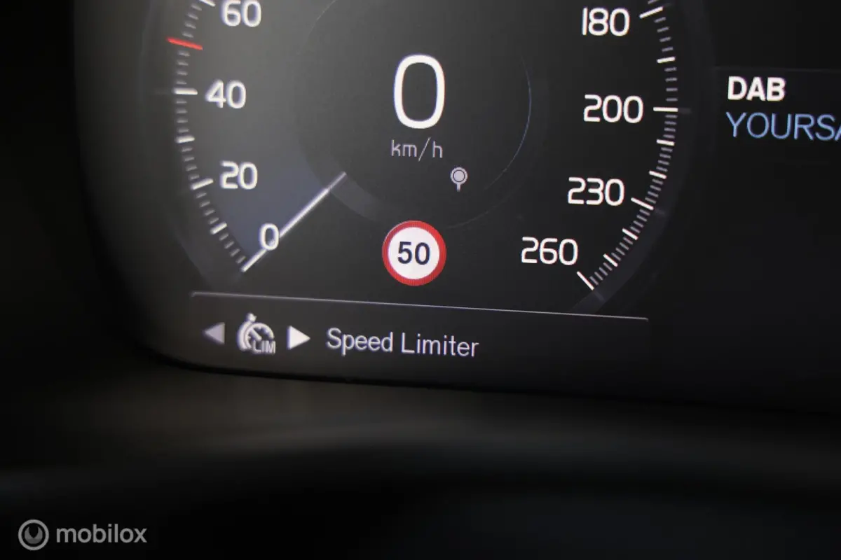 1.5 T4 Plug-in hybrid Plus Dark - Stoel/Stuurverwarming - 360 Camera - Carplay