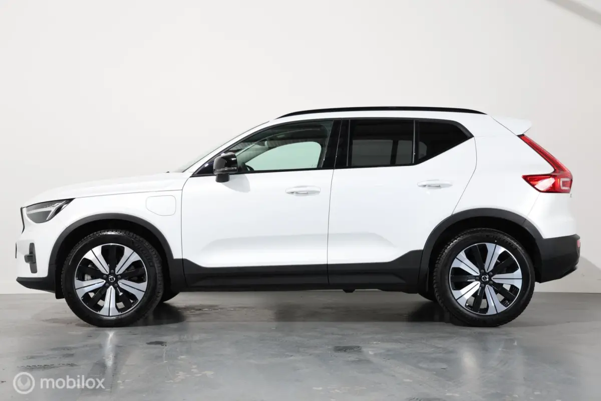 1.5 T4 Plug-in hybrid Plus Dark - Stoel/Stuurverwarming - 360 Camera - Carplay