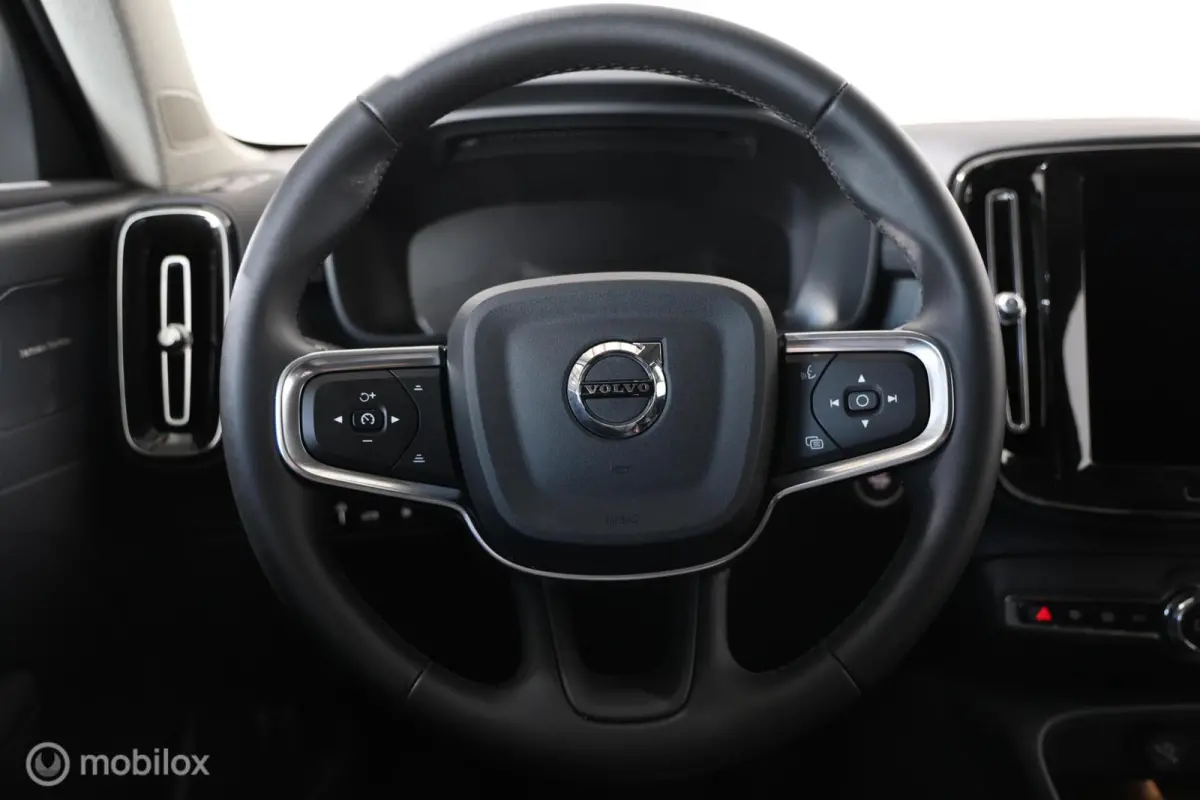 1.5 T4 Plug-in hybrid Plus Dark - Stoel/Stuurverwarming - 360 Camera - Carplay