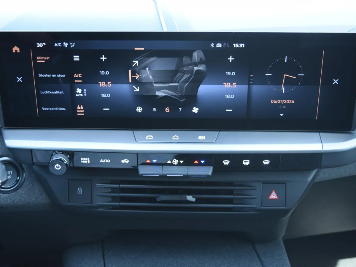 1.6 Turbo Plug-in-Hybrid GS | 195 PK | PANORAMADAK | AGR COMFORTSTOEL | ELEKTRISCHE ACHTERKLEP |