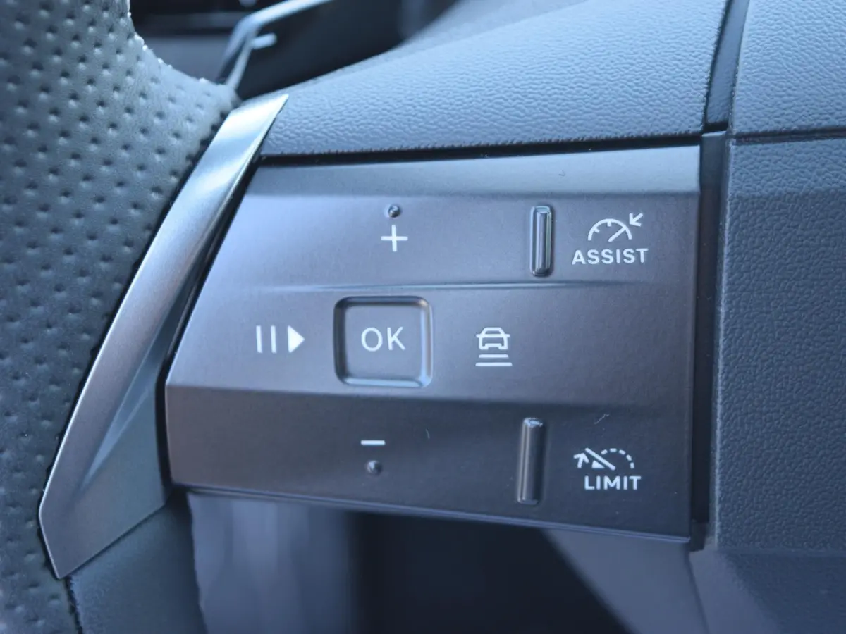 1.6 Turbo Plug-in-Hybrid GS | 195 PK | PANORAMADAK | AGR COMFORTSTOEL | ELEKTRISCHE ACHTERKLEP |