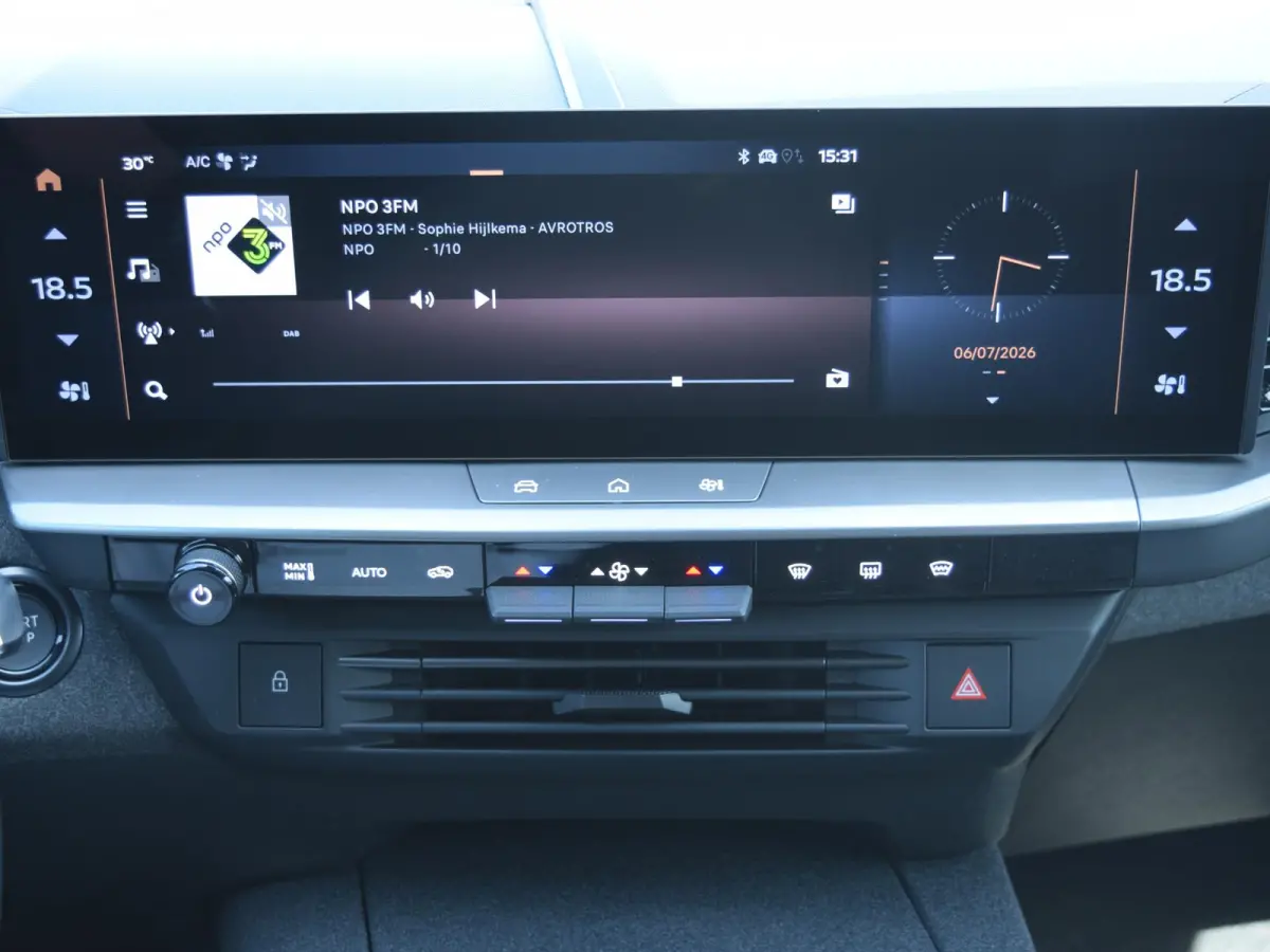 1.6 Turbo Plug-in-Hybrid GS | 195 PK | PANORAMADAK | AGR COMFORTSTOEL | ELEKTRISCHE ACHTERKLEP |