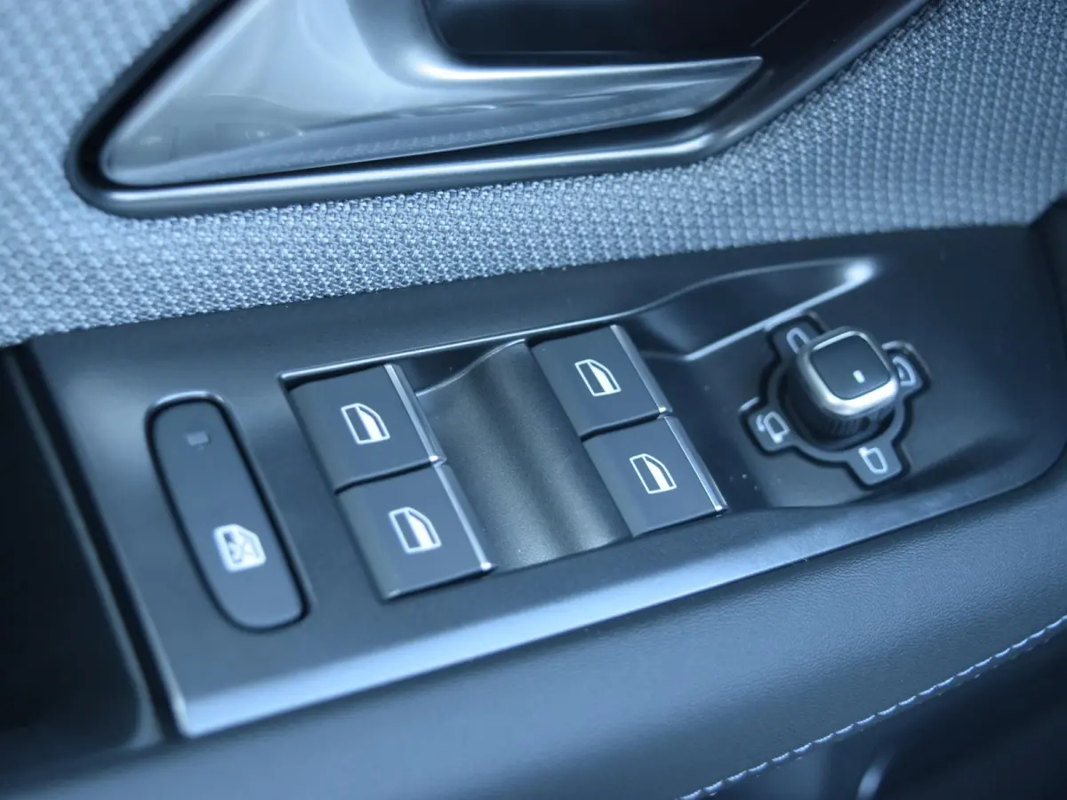 1.6 Turbo Plug-in-Hybrid GS | 195 PK | PANORAMADAK | AGR COMFORTSTOEL | ELEKTRISCHE ACHTERKLEP |
