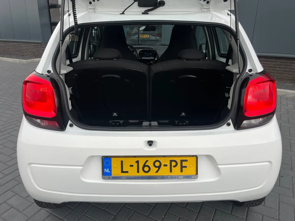 1.0 VTi Feel NL.Auto/Achteruitrijcamera/Carplay/Airco/5Deurs/DAB+/Bluetooth/Nieuwe APK