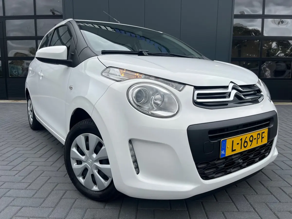 1.0 VTi Feel NL.Auto/Achteruitrijcamera/Carplay/Airco/5Deurs/DAB+/Bluetooth/Nieuwe APK