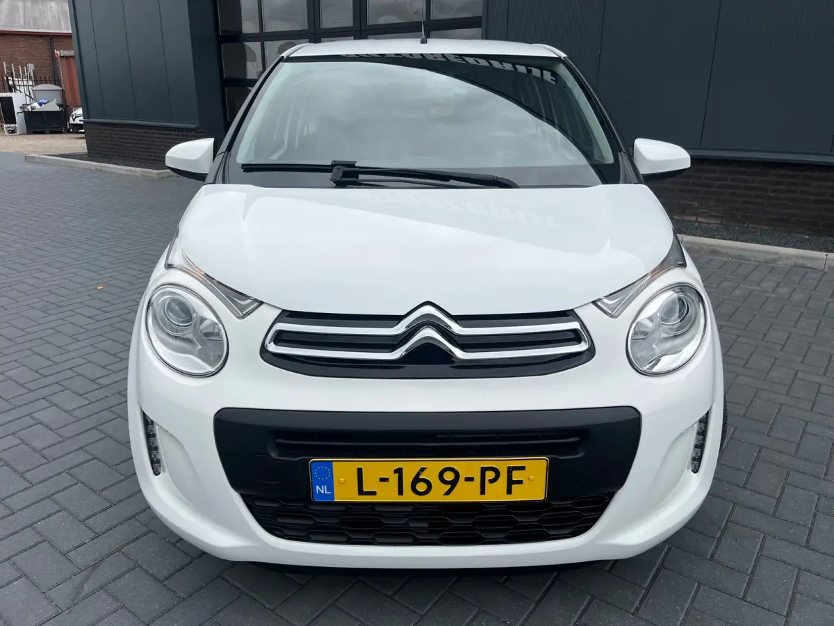 1.0 VTi Feel NL.Auto/Achteruitrijcamera/Carplay/Airco/5Deurs/DAB+/Bluetooth/Nieuwe APK