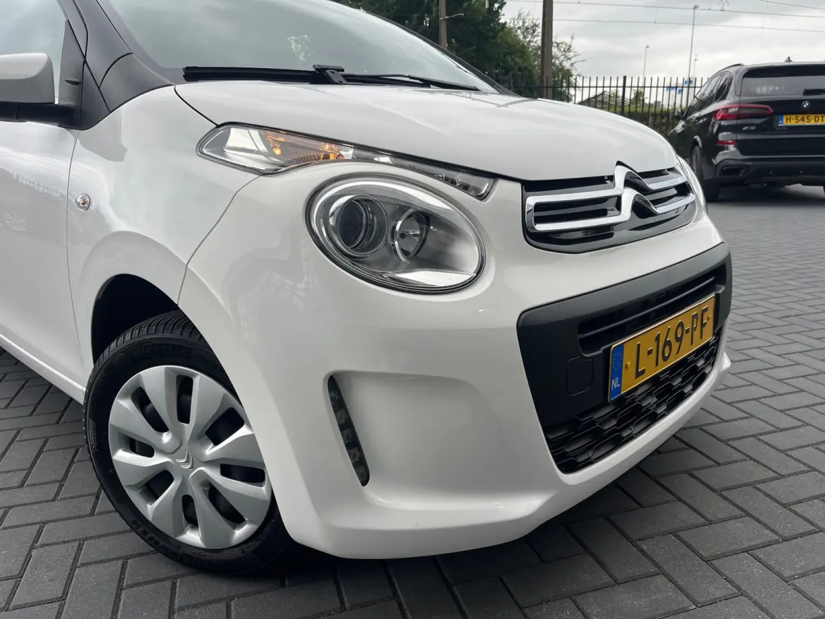 1.0 VTi Feel NL.Auto/Achteruitrijcamera/Carplay/Airco/5Deurs/DAB+/Bluetooth/Nieuwe APK