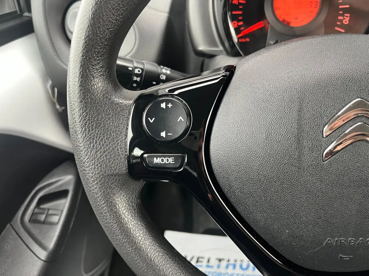 1.0 VTi Feel NL.Auto/Achteruitrijcamera/Carplay/Airco/5Deurs/DAB+/Bluetooth/Nieuwe APK