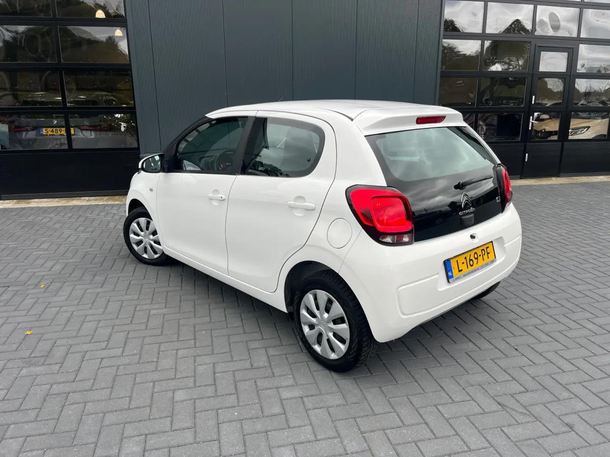 1.0 VTi Feel NL.Auto/Achteruitrijcamera/Carplay/Airco/5Deurs/DAB+/Bluetooth/Nieuwe APK