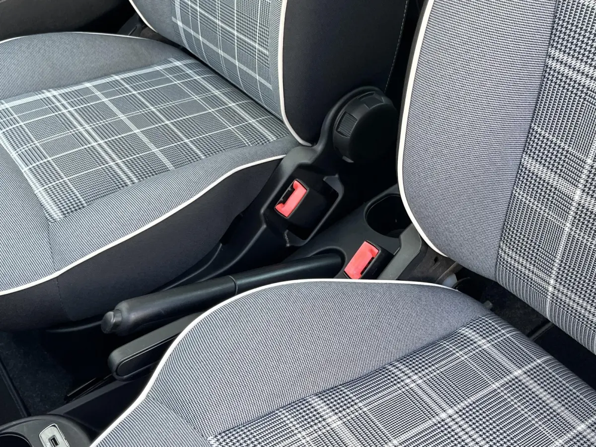 1.0 Hybrid Lounge | NL Auto/2e Eig./Voll.Historie/Airco/Cruise/15"/Apple CarPlay-Android Auto