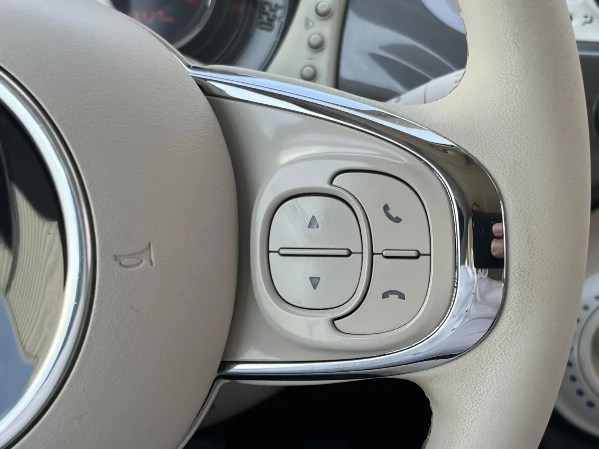 1.0 Hybrid Lounge | NL Auto/2e Eig./Voll.Historie/Airco/Cruise/15"/Apple CarPlay-Android Auto