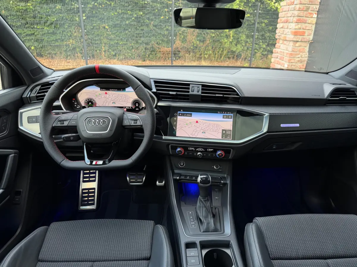 35 TFSI S-Line 150 pk Blackstyle/pano/Camera/sfeerverlichting