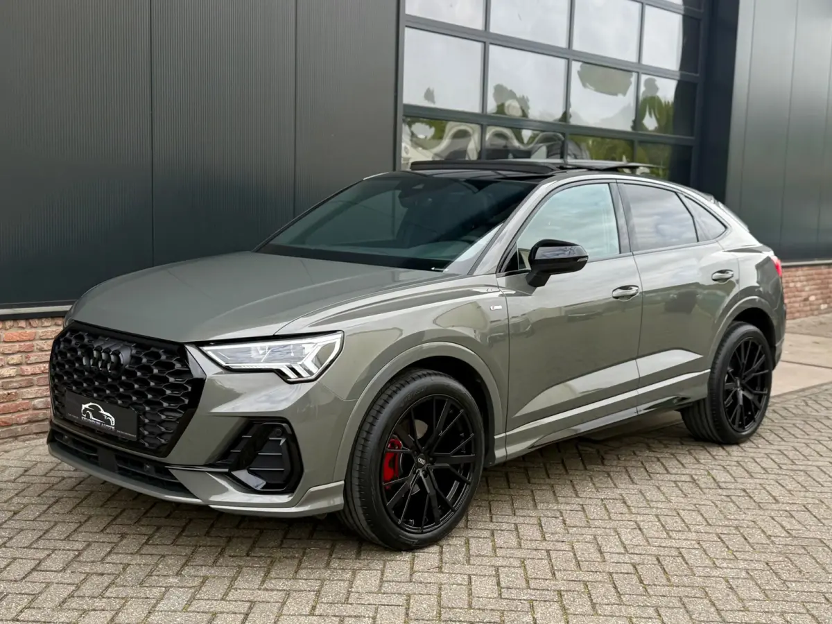 35 TFSI S-Line 150 pk Blackstyle/pano/Camera/sfeerverlichting