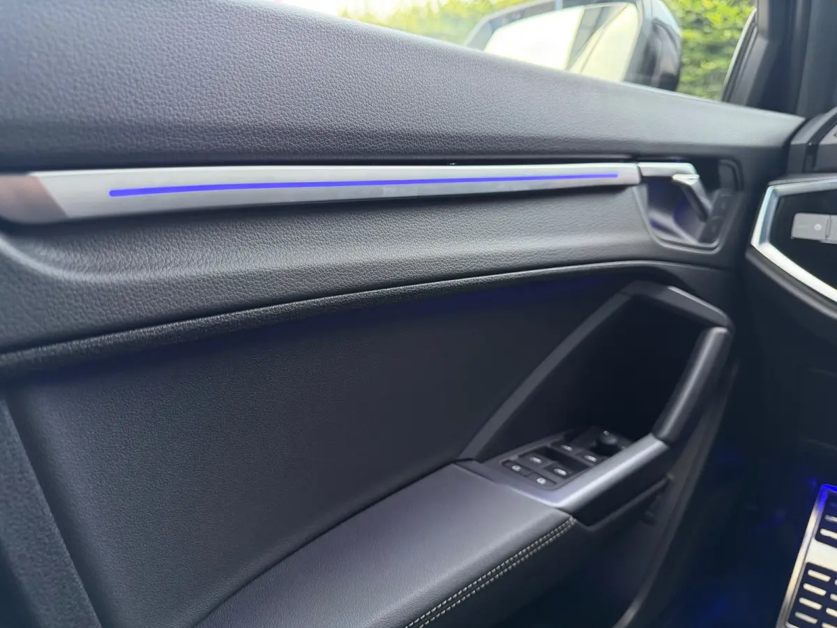 35 TFSI S-Line 150 pk Blackstyle/pano/Camera/sfeerverlichting