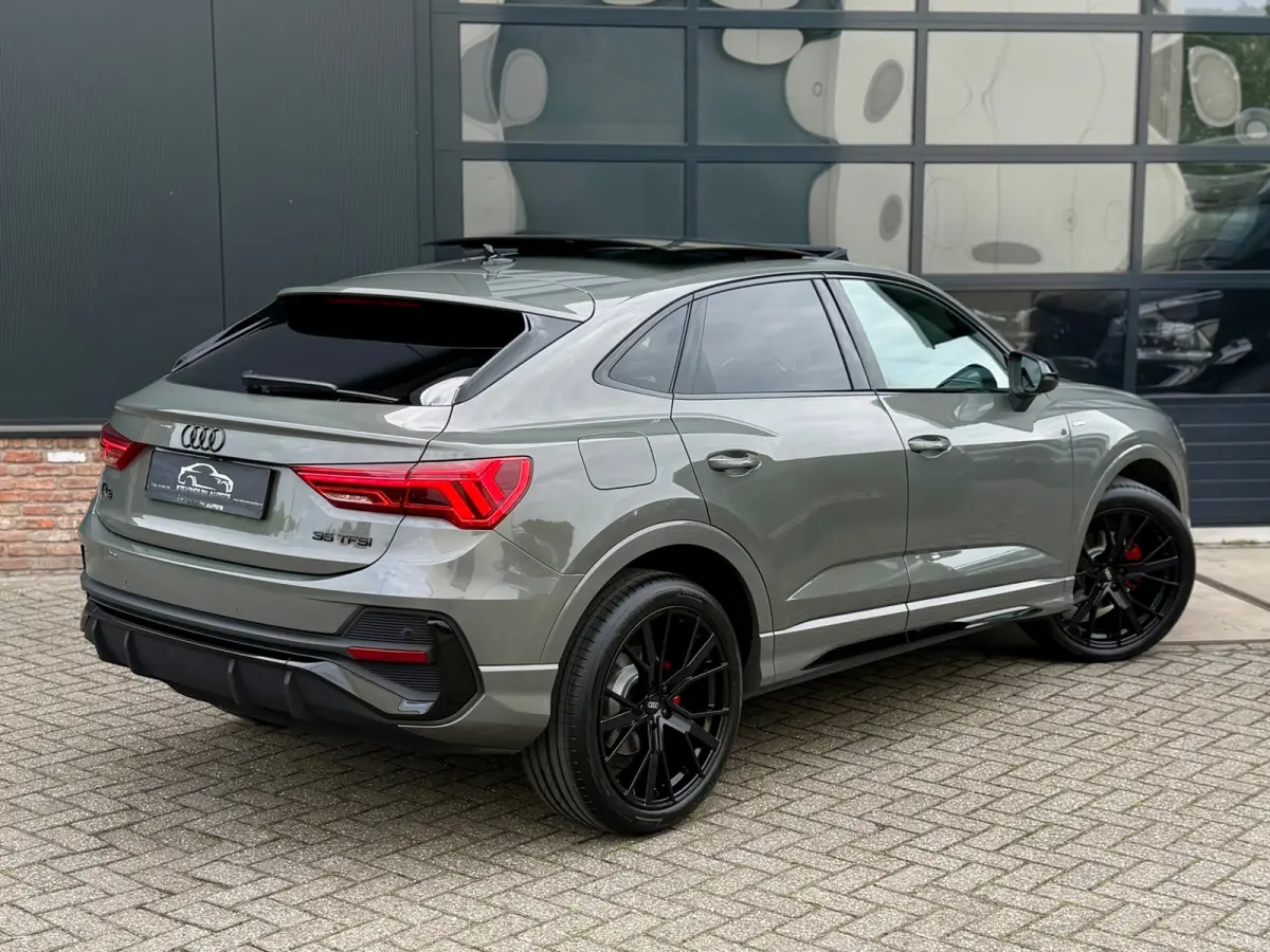 35 TFSI S-Line 150 pk Blackstyle/pano/Camera/sfeerverlichting