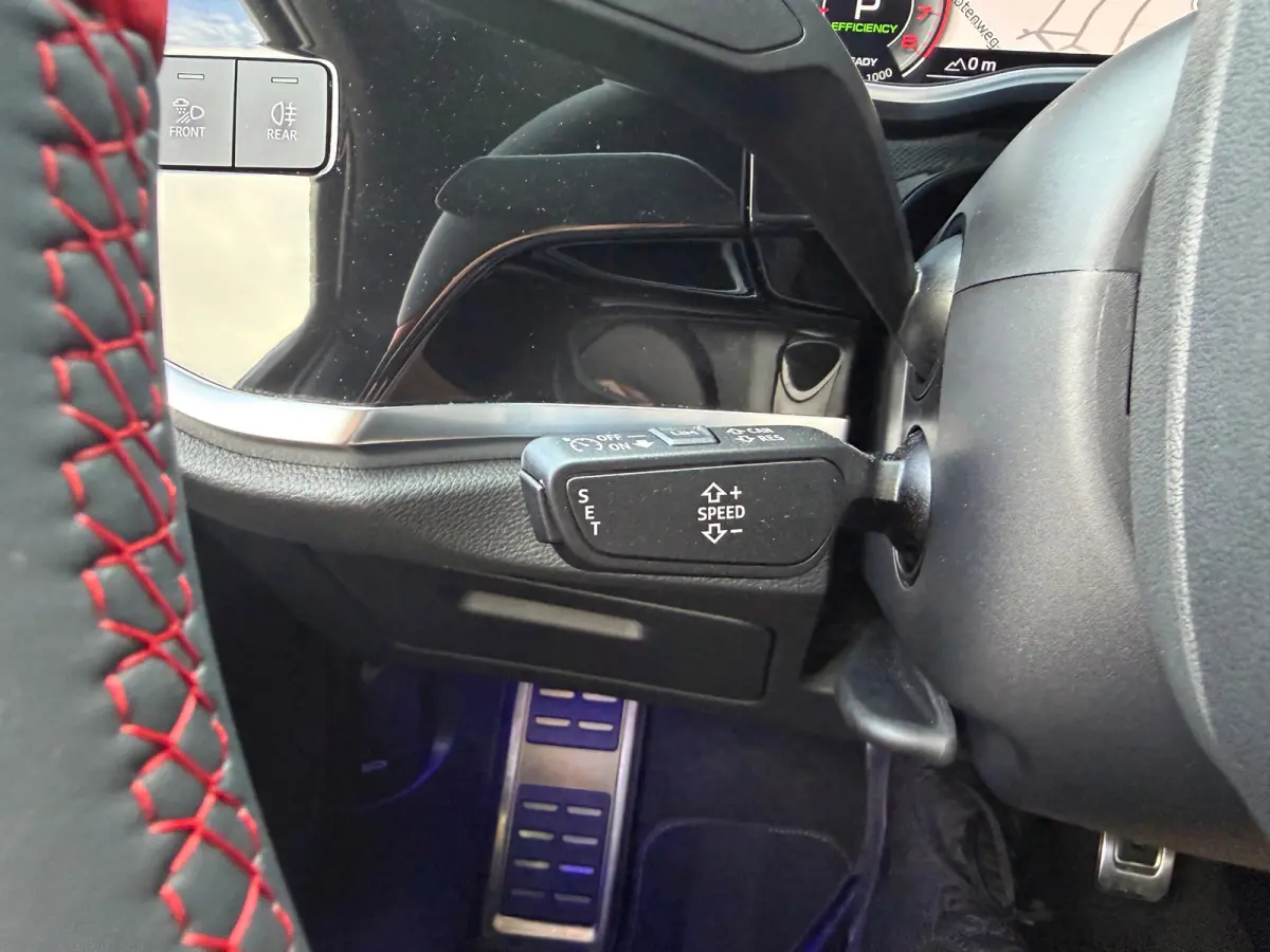 35 TFSI S-Line 150 pk Blackstyle/pano/Camera/sfeerverlichting