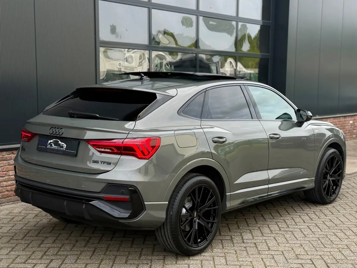 35 TFSI S-Line 150 pk Blackstyle/pano/Camera/sfeerverlichting
