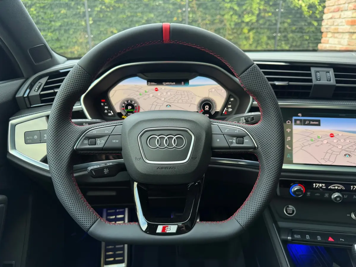 35 TFSI S-Line 150 pk Blackstyle/pano/Camera/sfeerverlichting