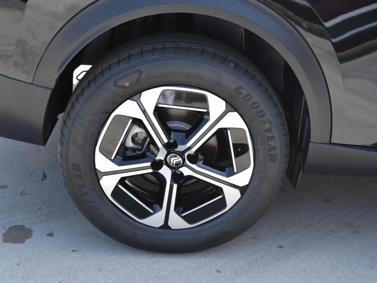 Max 113pk Extended Range 54 kWh