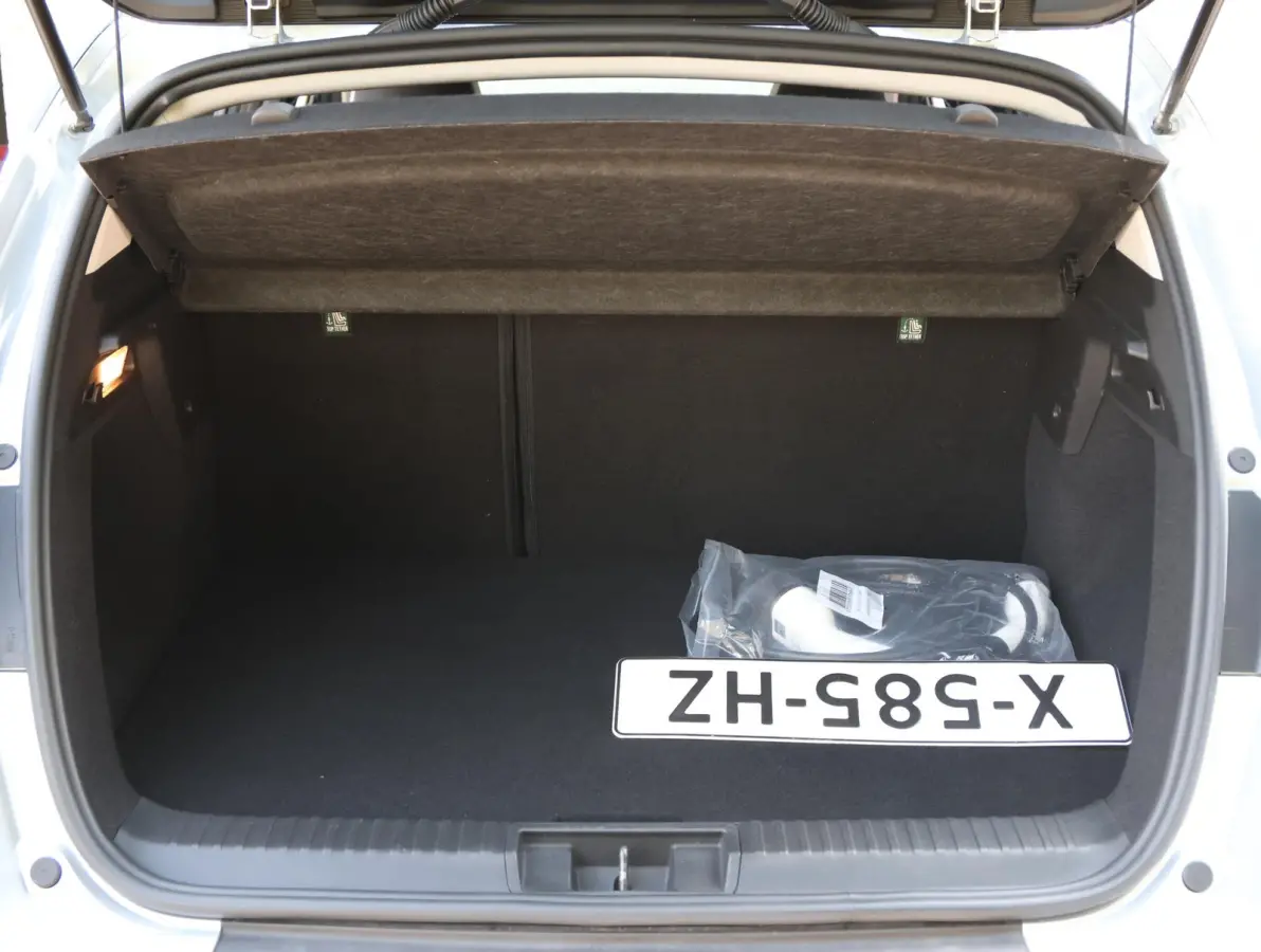 1.6 E-Tech Plug-in Hybrid 160 Intens | Accu 91% | Trekhaak | Navigatie | Camera achter | Keyless entry en start