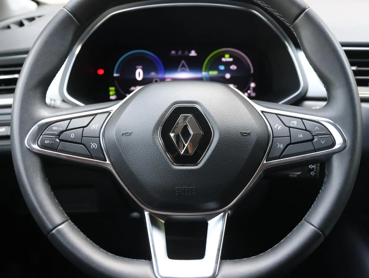 1.6 E-Tech Plug-in Hybrid 160 Intens | Accu 91% | Trekhaak | Navigatie | Camera achter | Keyless entry en start