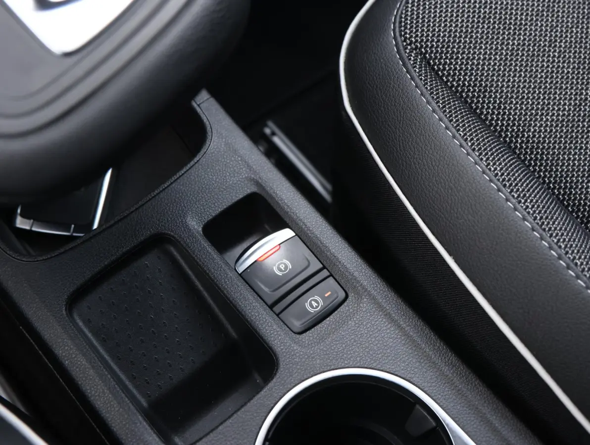 1.6 E-Tech Plug-in Hybrid 160 Intens | Accu 91% | Trekhaak | Navigatie | Camera achter | Keyless entry en start