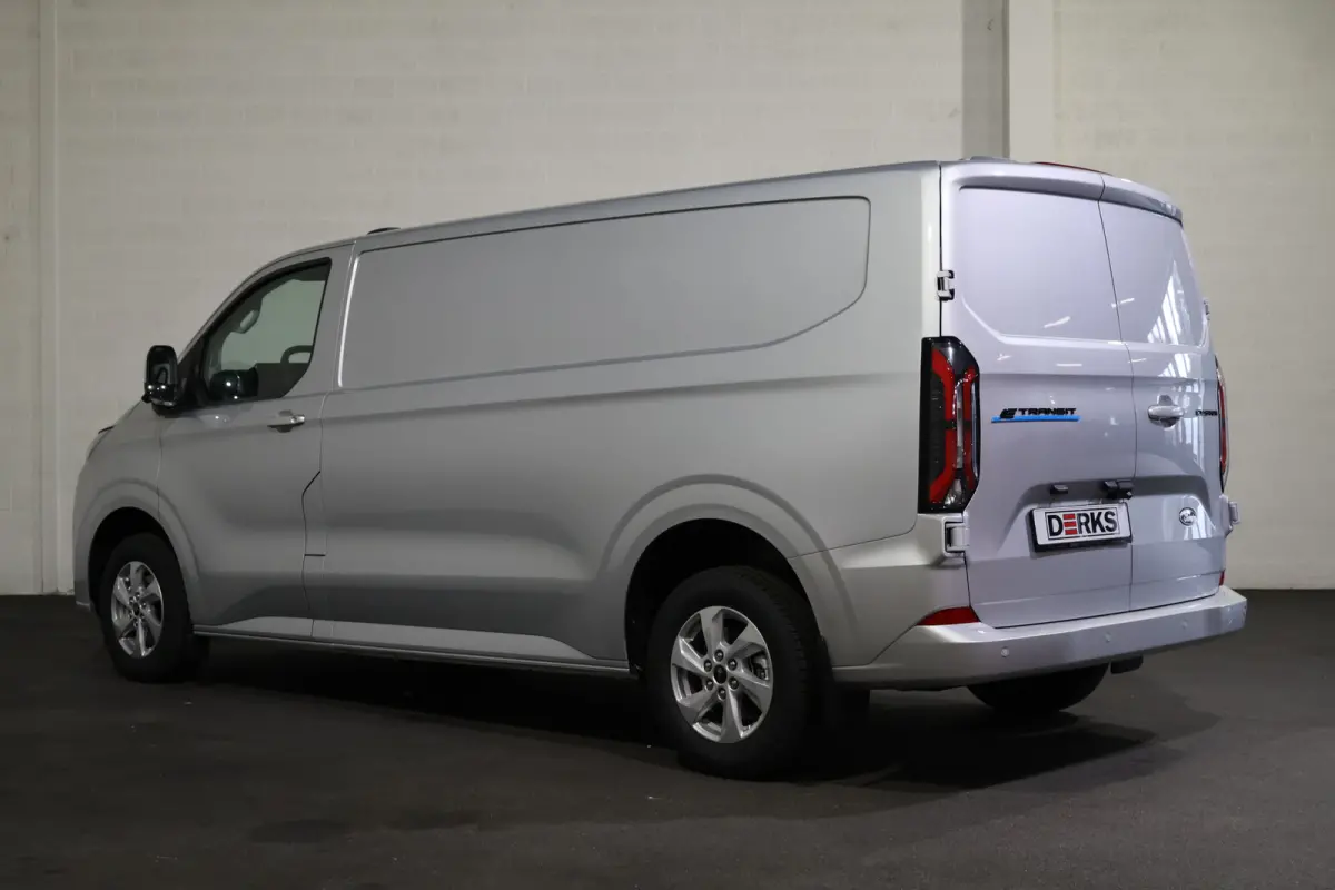 L2 H1 Limited 71 kWh 218pk 360gr Camera