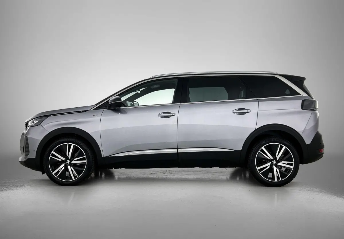 SUV GT Pack Business 130pk Automaat | 7 Zitplaatsen | Navigatie | Rondomzichtcamera | Focal Premium HiFi | Handsfree achterklep | Full Led koplampen | Adaptieve Cruise Control | Climate Cont