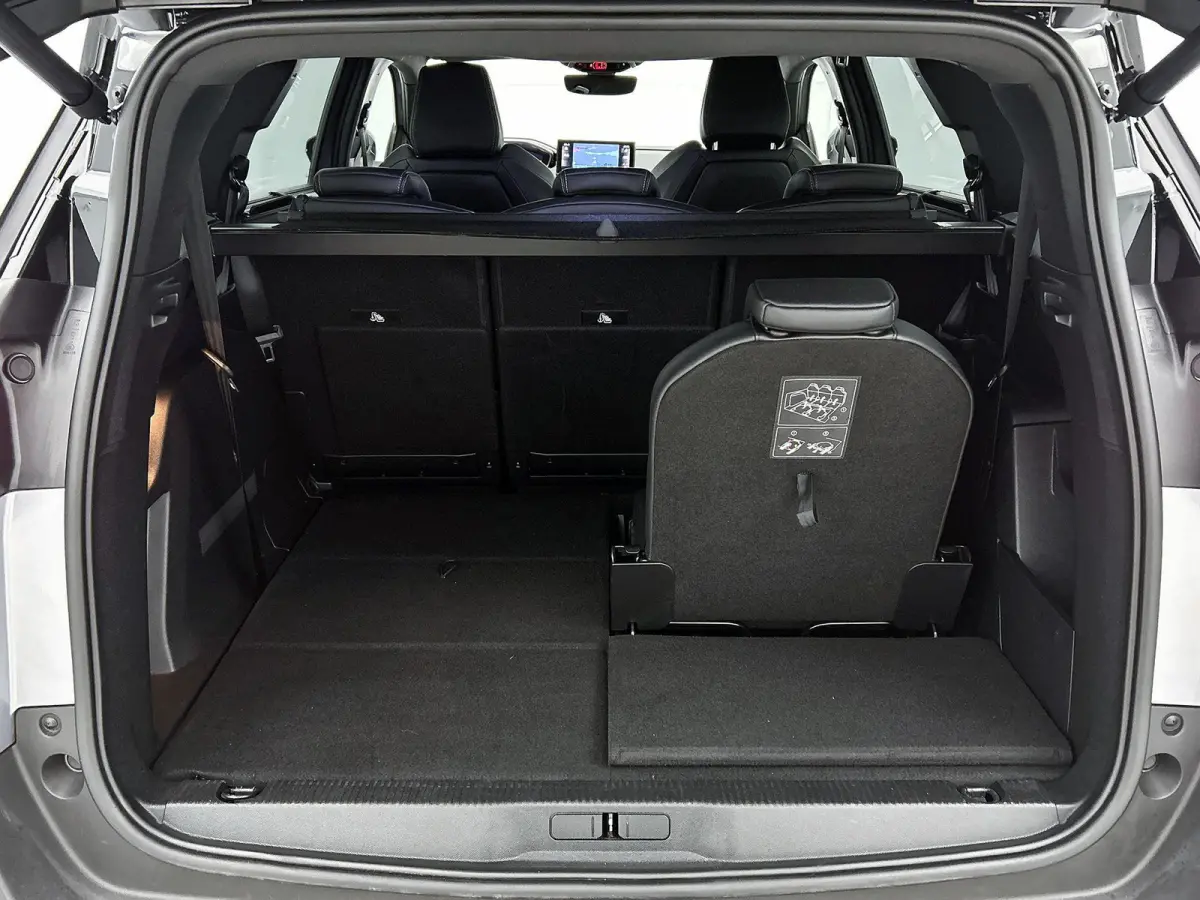 SUV GT Pack Business 130pk Automaat | 7 Zitplaatsen | Navigatie | Rondomzichtcamera | Focal Premium HiFi | Handsfree achterklep | Full Led koplampen | Adaptieve Cruise Control | Climate Cont