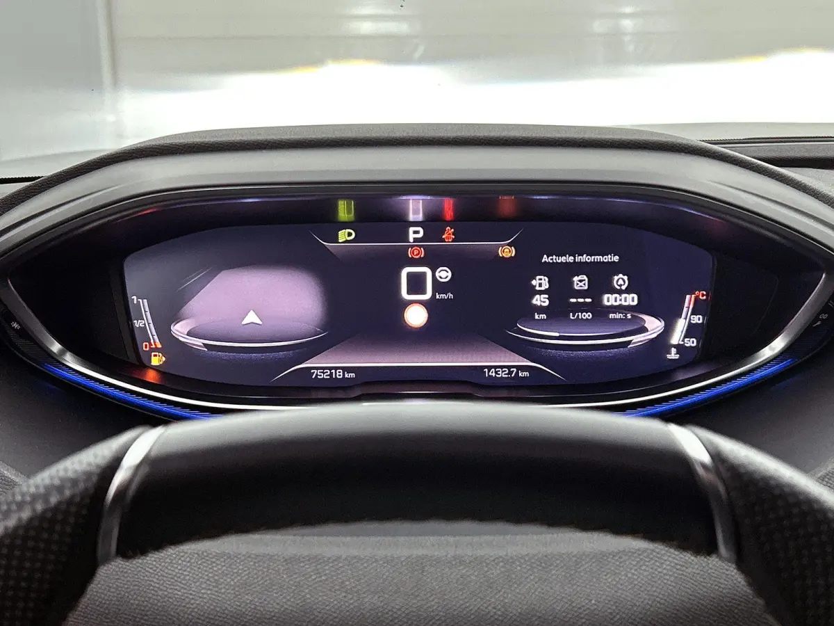 SUV GT Pack Business 130pk Automaat | 7 Zitplaatsen | Navigatie | Rondomzichtcamera | Focal Premium HiFi | Handsfree achterklep | Full Led koplampen | Adaptieve Cruise Control | Climate Cont