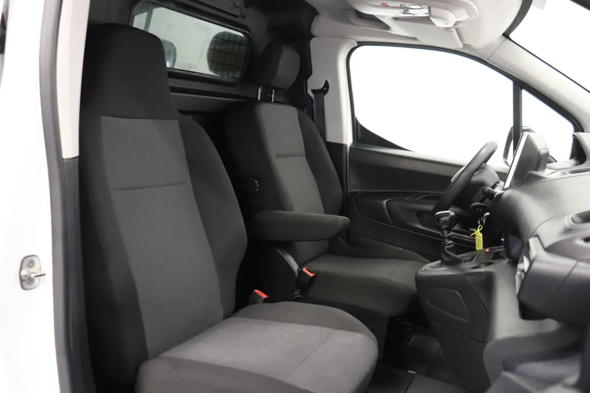 1.2 110PK Benzine - Airco - Navi - Cruise - € 10.900,- Excl.