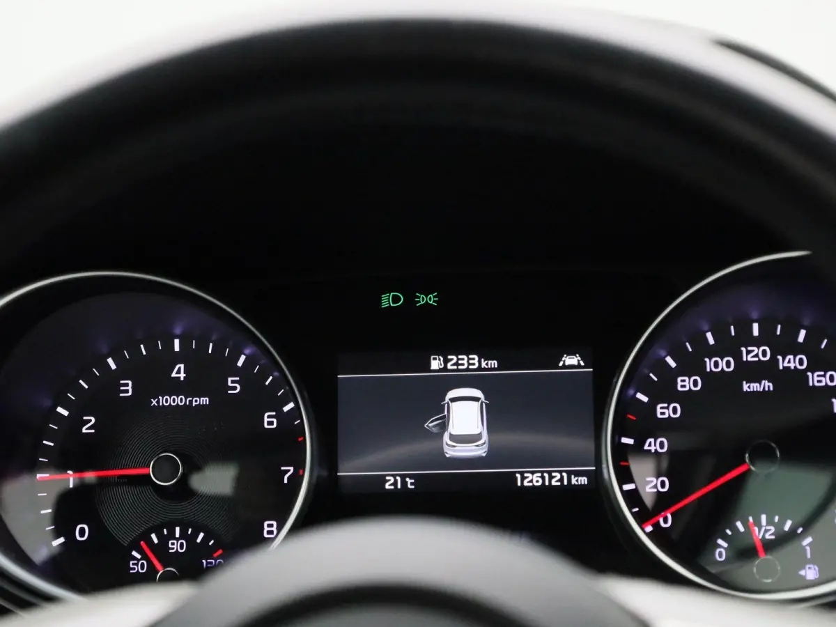 1.0 T-GDi DynamicLine Nederlands Voertuig | Apple Carplay | Android Auto | Cruise Control | Achteruitrij Camera | Dakrails | Lichtmetalen Velgen | Lane Assist